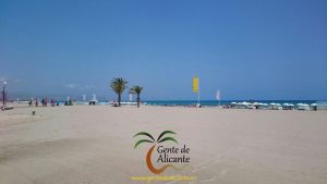 Playa-de-San-Alicante-gentedealicante.es-bandera