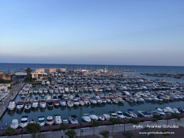 Puerto-elcampello-atardecer-gentedealicante.es