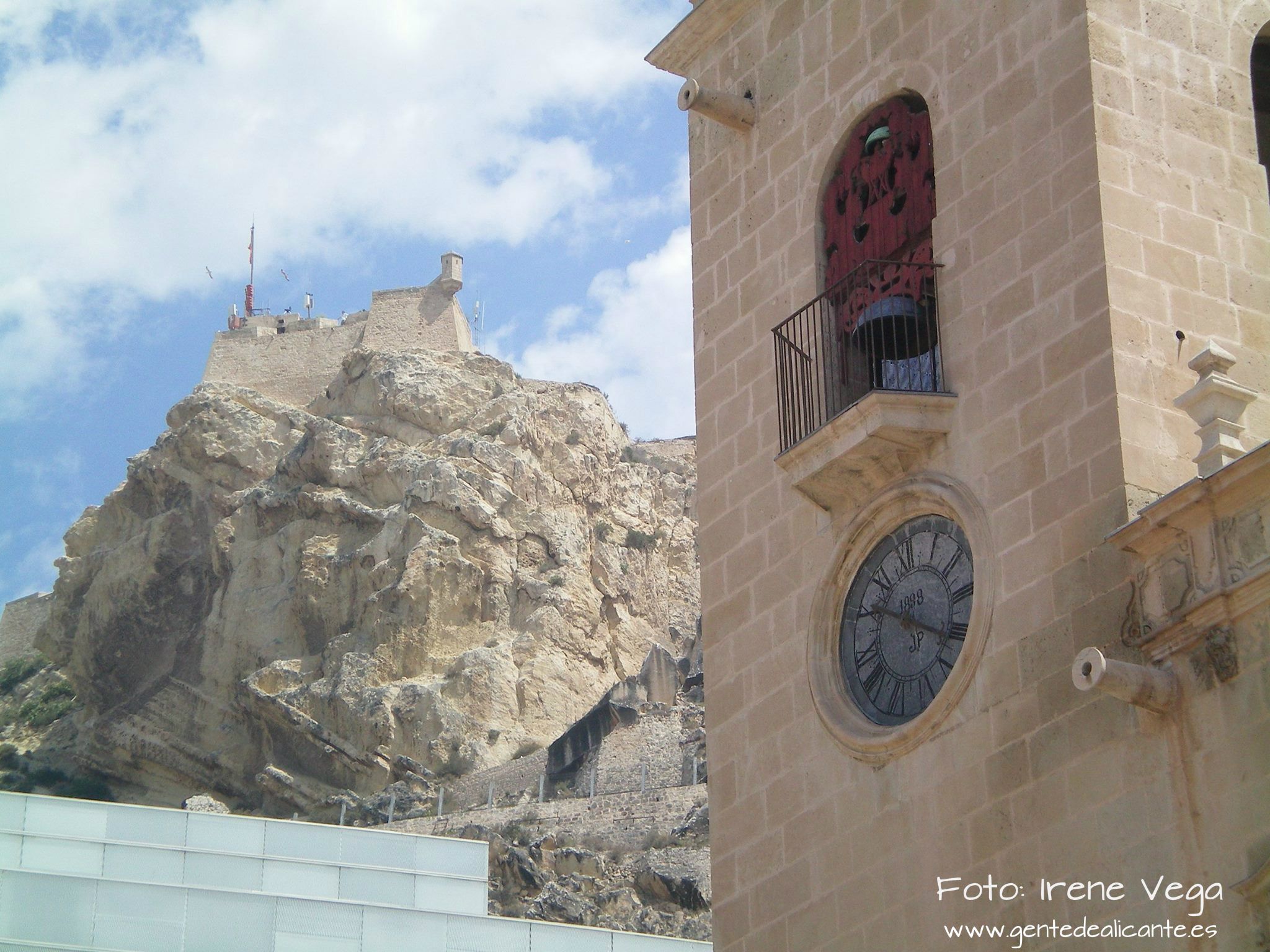 Cara del Moro y Basílica de Santa María Alicante